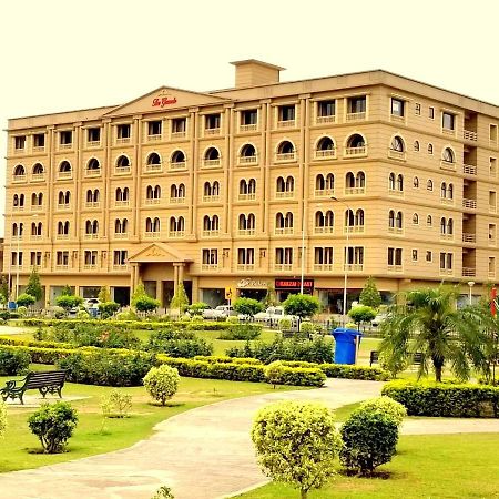 Executive 3 Bedrooms Apartment In Bahria Town Rawalpindi Luaran gambar